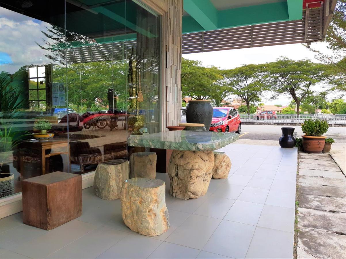 Blue Eyes Hotel Kepala Batas  Ngoại thất bức ảnh