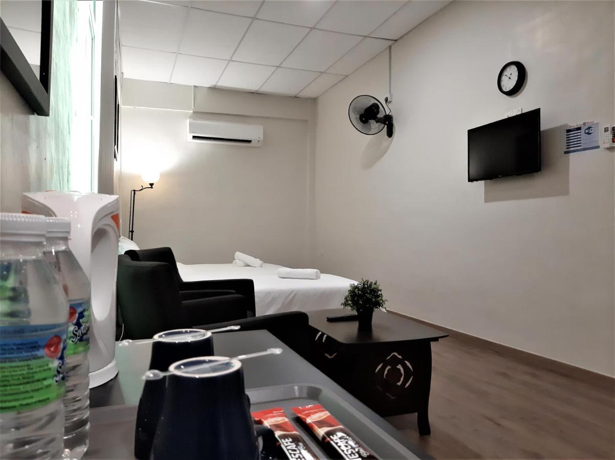 Blue Eyes Hotel Kepala Batas  Ngoại thất bức ảnh